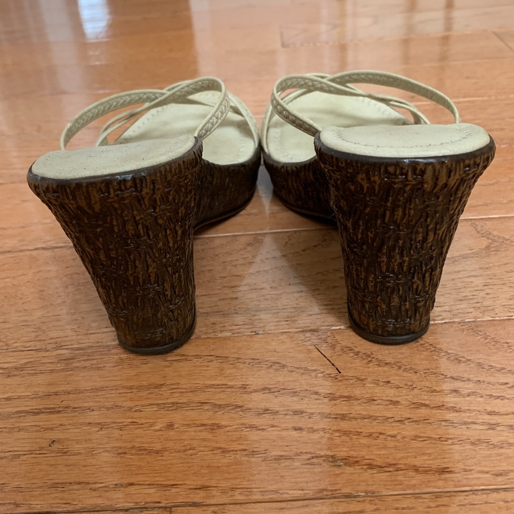 Damiani’s wedges in tan with brown heals. Size 8. Made in Italy - Picture 2 of 9